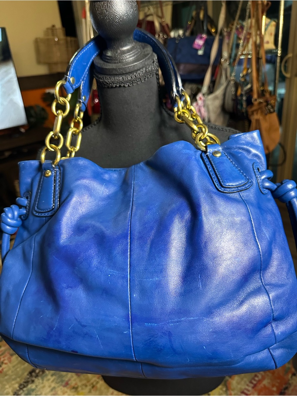 Coach Electric Blue Leather Shoulder Bag with Gold Hardware - Picture 14 of 16